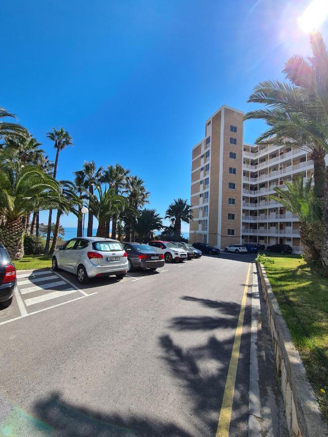 Room In Apartment - 1St Line Top Floor Apartment Carrer del Mar Exterior foto
